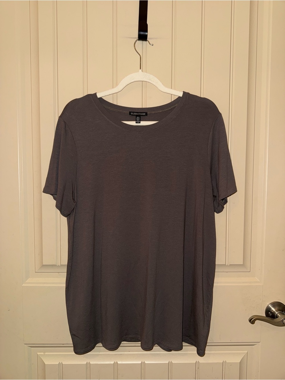 Eileen Fisher Lightweight Viscose Jersey Tee Grey Taupe Size Large Slim Fit